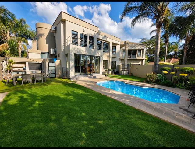 4 BEDROOM HOUSE FOR SALE IN GLEN ERASMIA